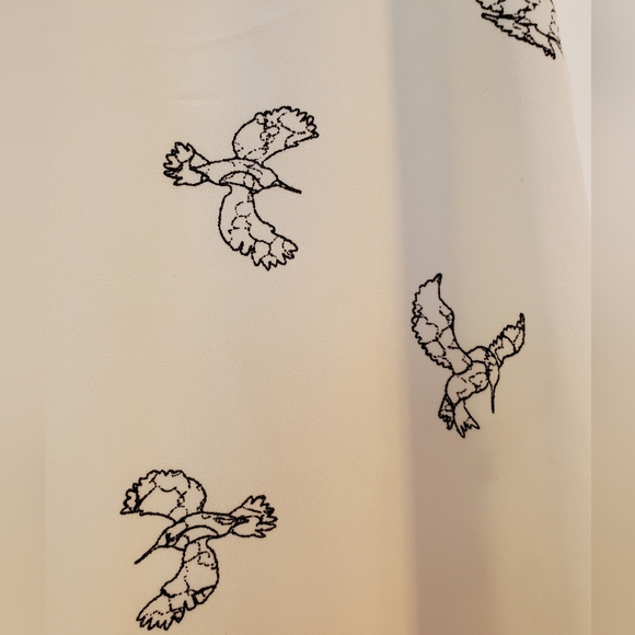 🌟3 for $25-Sleeveless bird pattern top - Picture 3 of 5